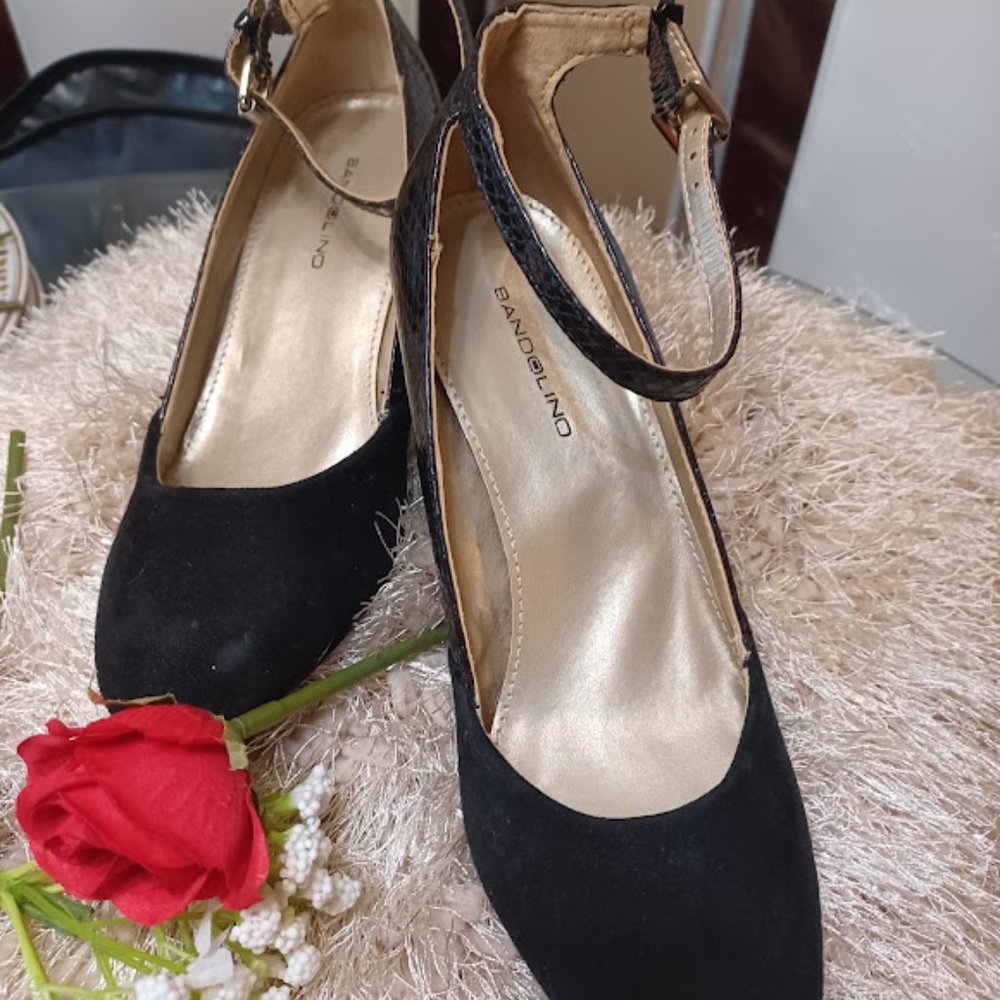 Bandolino Ankle Strap Shoe, Black, Size 6 1/2